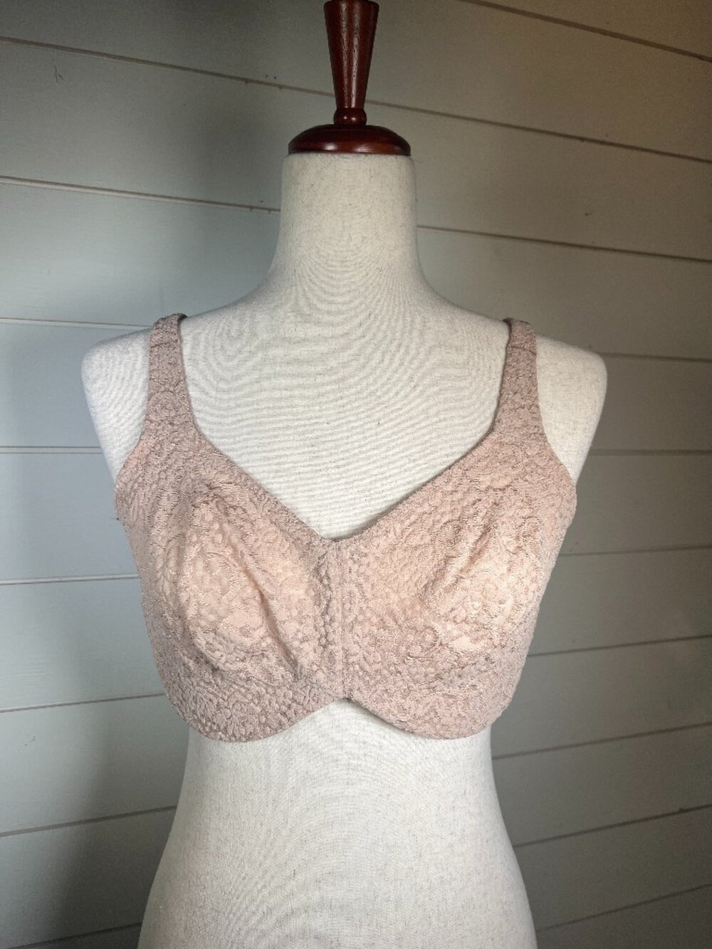 Wacoal Halo Lace Full Figure Underwire Bra 36DDD Style 65547